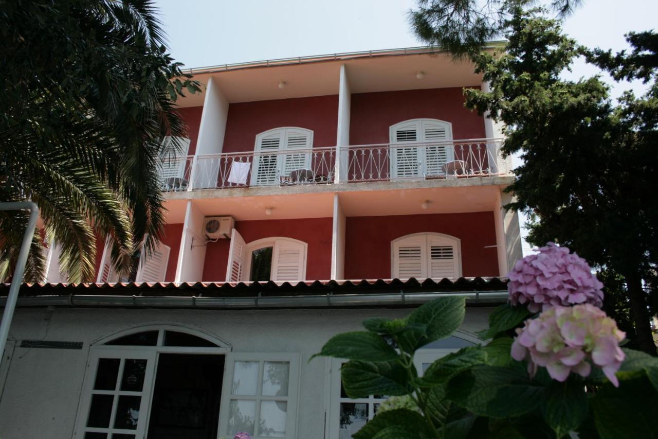 Rab Elizabeta Rooms First Line To The Sea Barbat na Rabu ภายนอก รูปภาพ